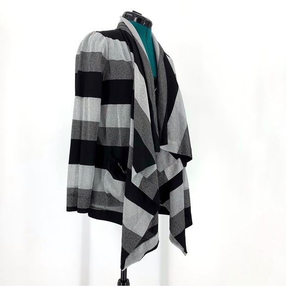 Bianca Nygard Petite Black & Silver Open Front Handkerchief Hem Cardigan, 8P - Picture 9 of 16